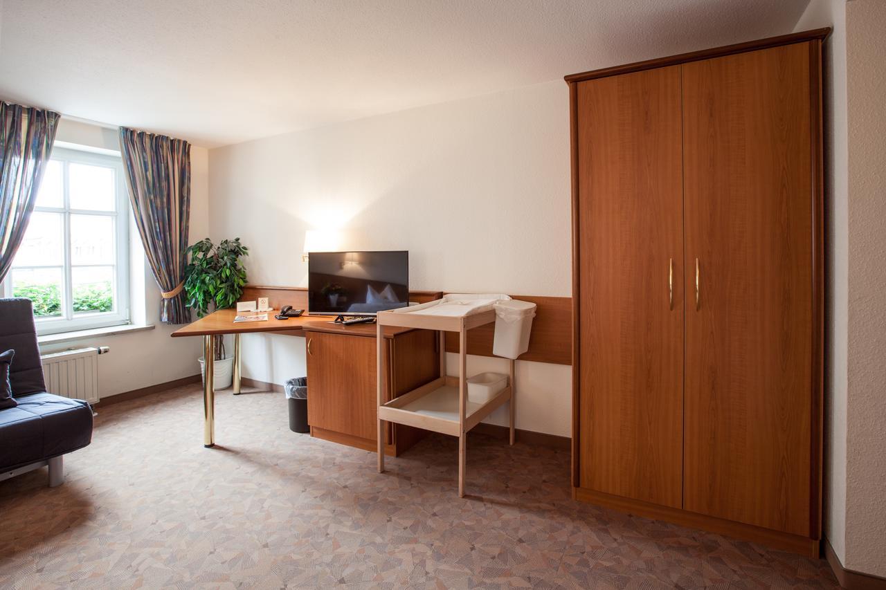 Hotel Reussischer Hof Schmölln Exteriér fotografie